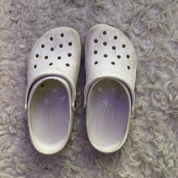 white crocs - Picture 2 of 3